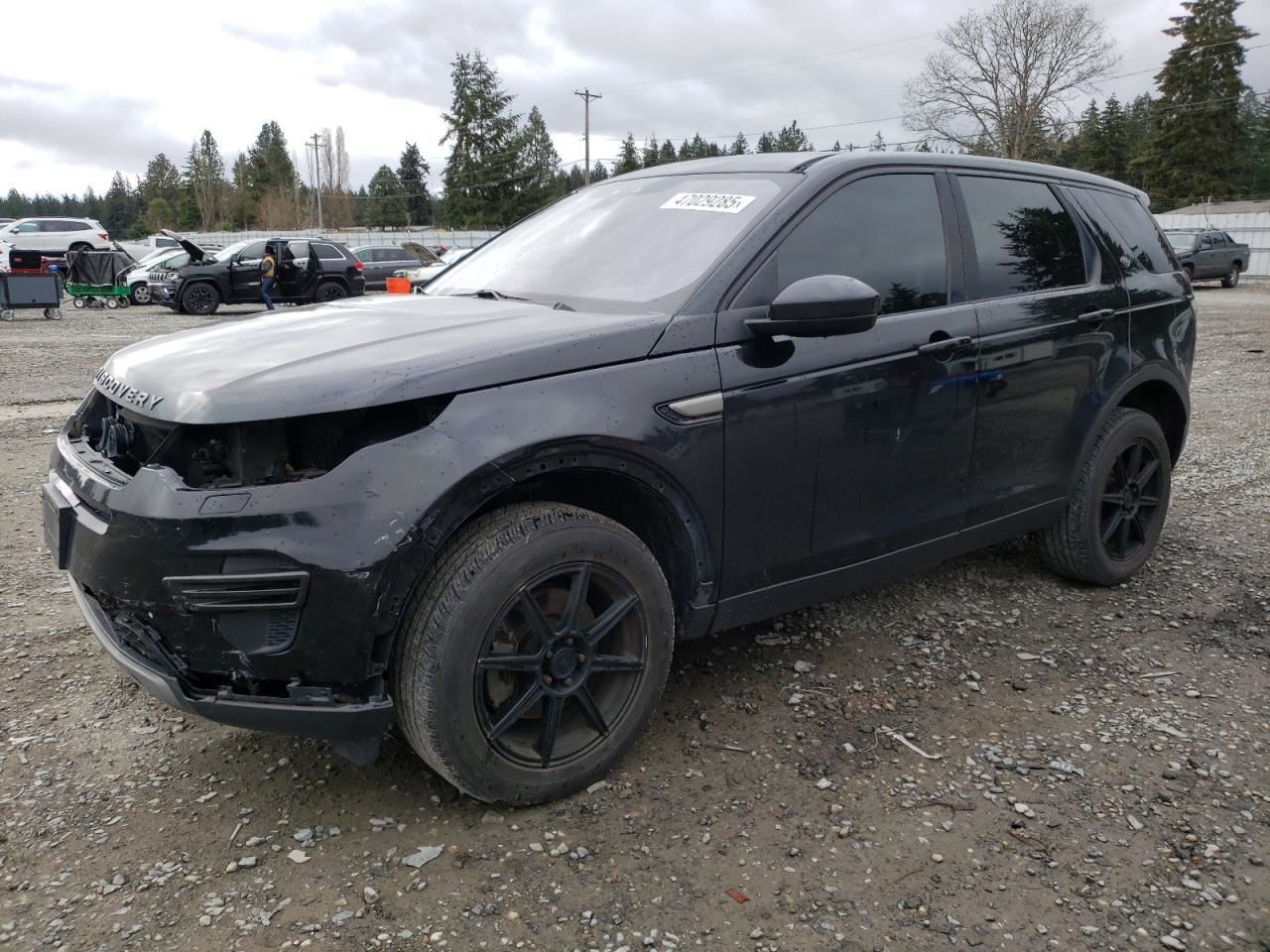BLK REAR HEADREST OEM 2018 LAND ROVER DISCO SPT - Image 2