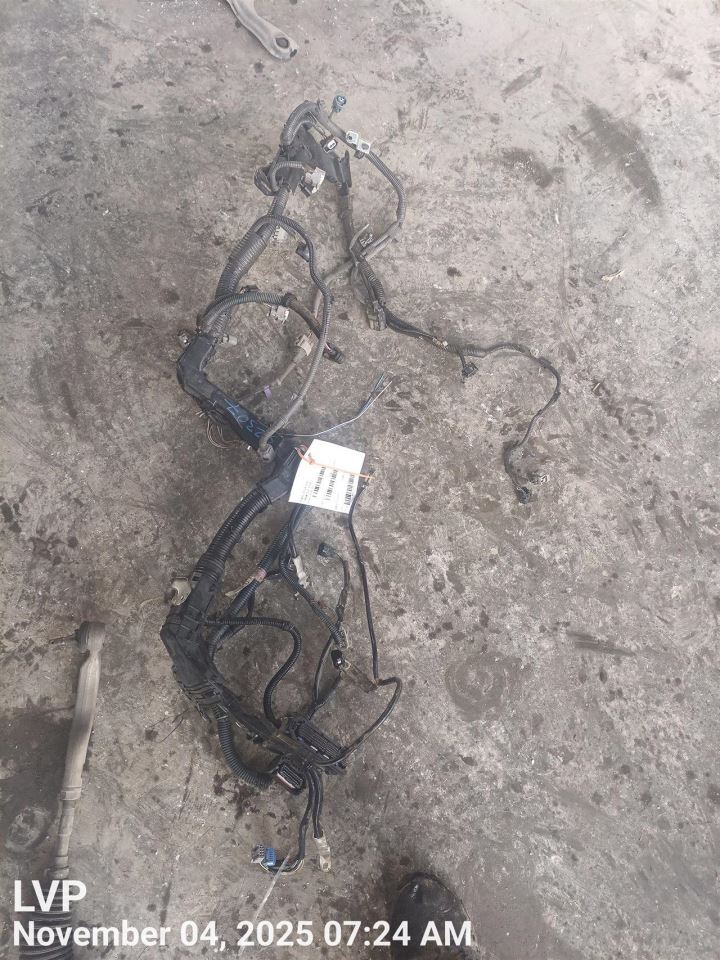 Benzeen 4 2015 Engine Wire Harness 7591843 - Image 1