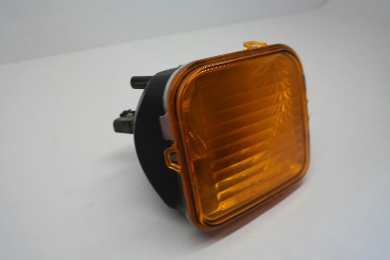 20062010 HUMMER H3 RIGHT PASSENGER SIDE PARKLAMP TURN SIGNAL LIGHT eBay