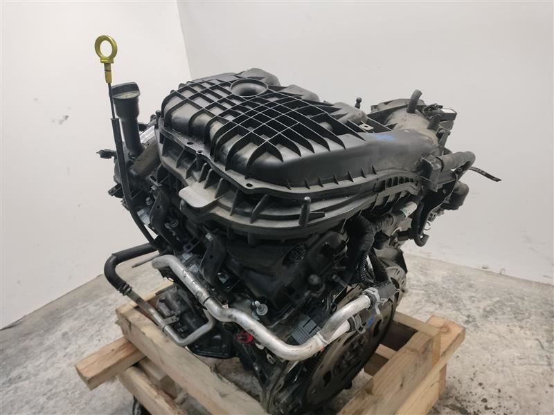 2012-2014   Volkswagen Routan Engine Assembly VIN G 8th Digit 3.6L 7B0100031C OEM.   - Image 2