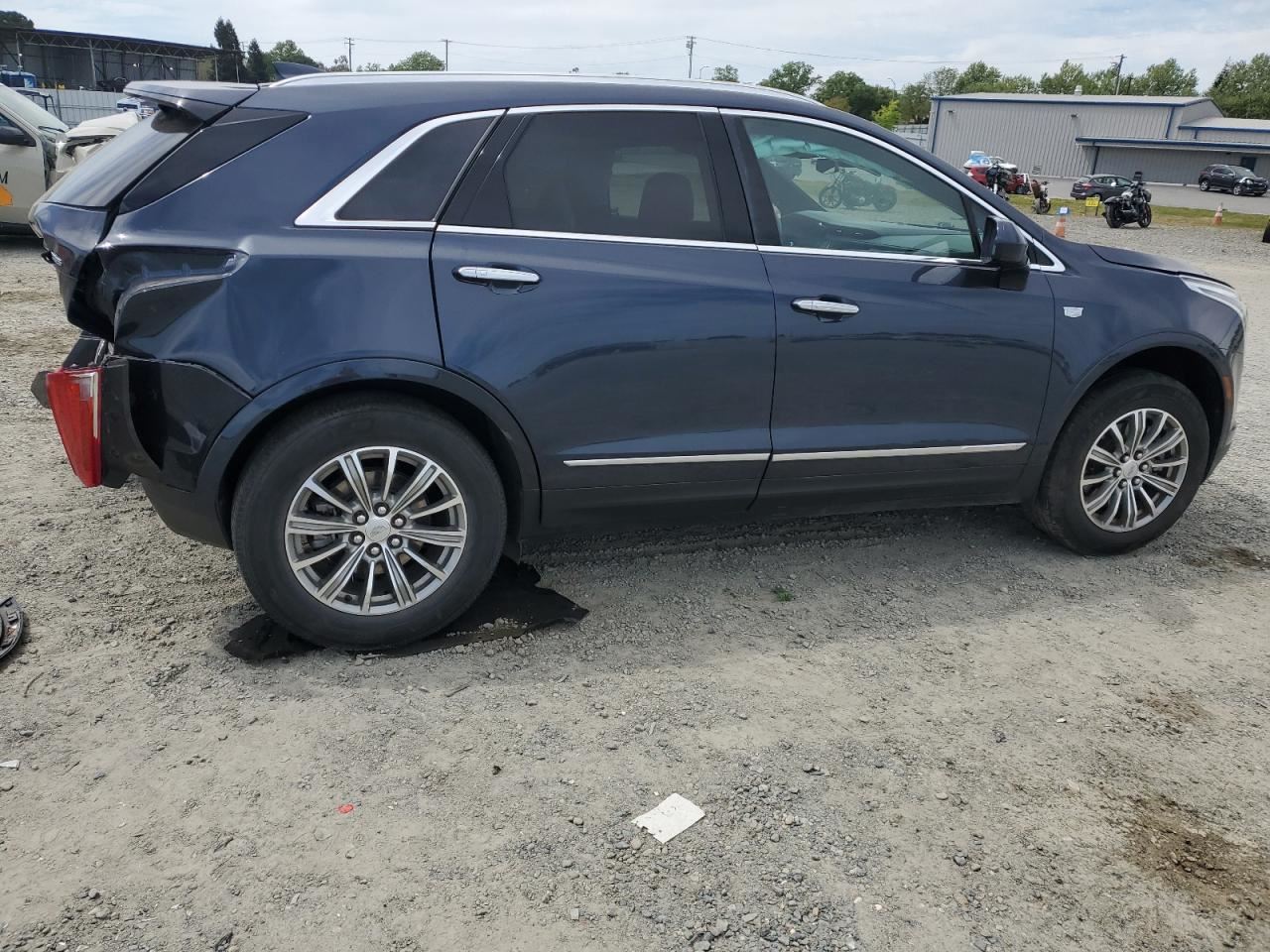 RIGHT TAN FRONT HEADREST OEM 2018 CADILLAC XT5 - Image 4