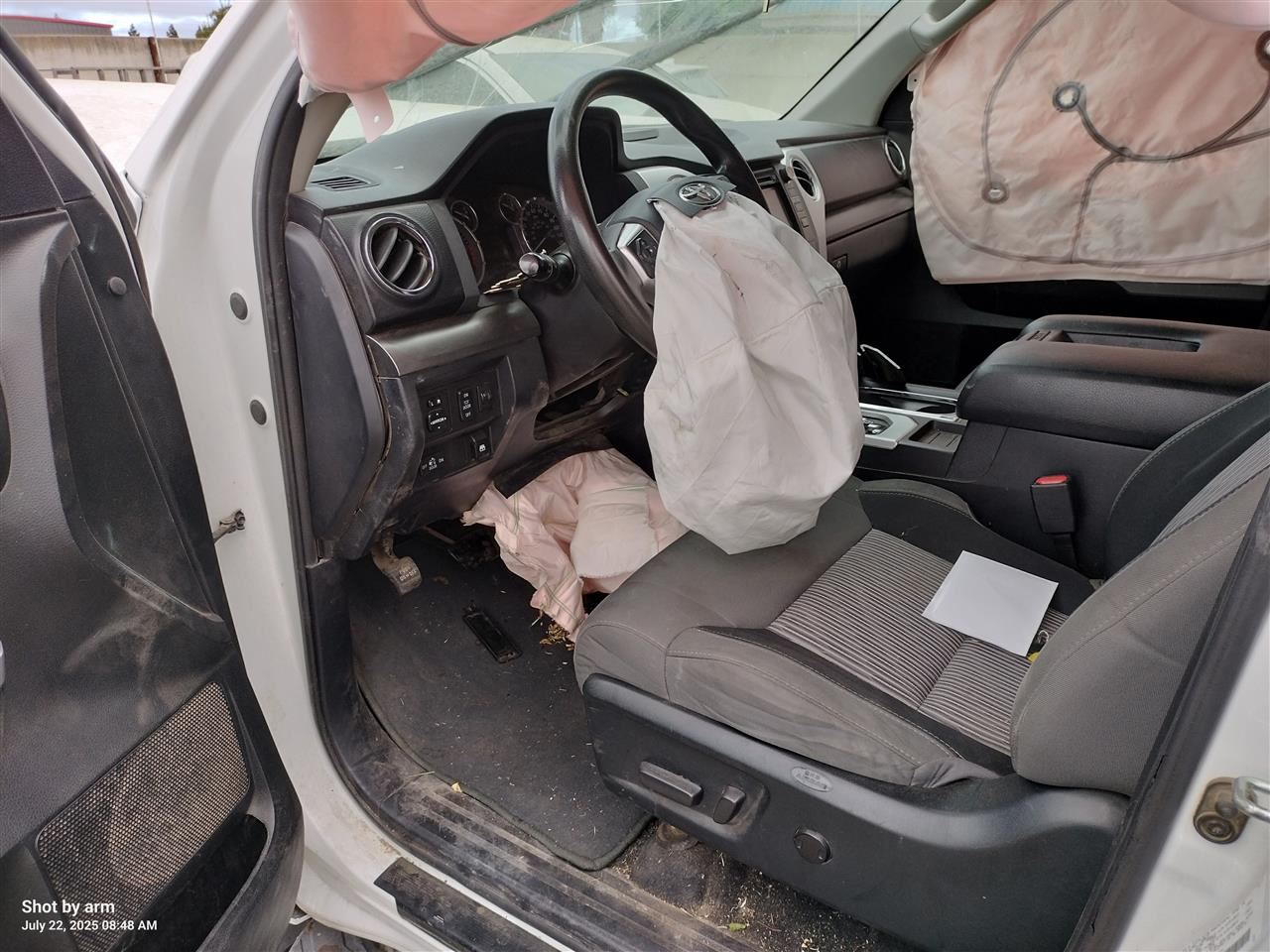 LEFT FRONT WIPER ARM OEM 2015 TOYOTA TUNDRA 852210C020 - Image 2