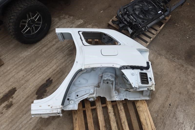 2014-2022 Jeep Grand Cherokee OEM Rear Left Driver Quarter