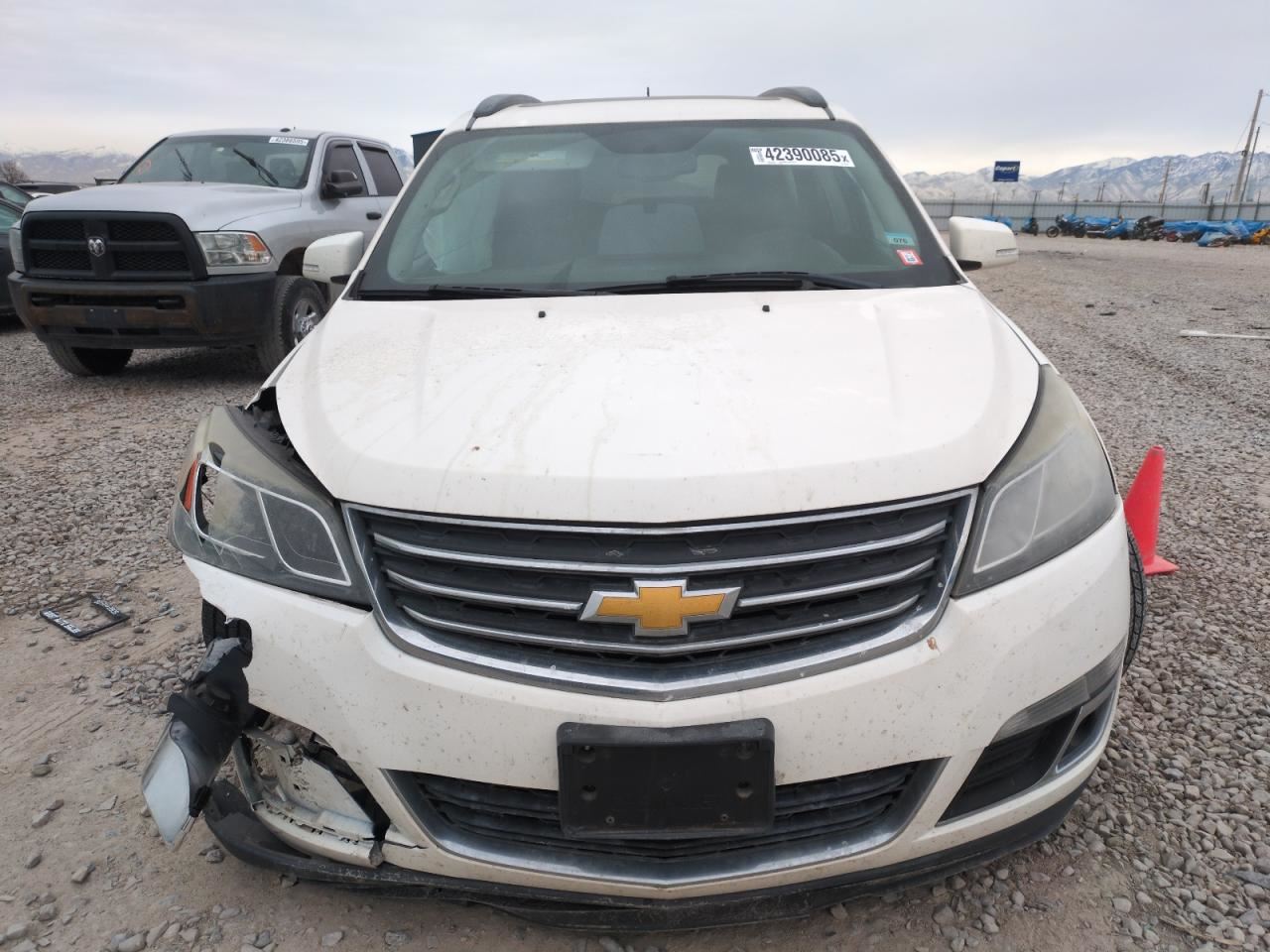 LEFT BLK HEADREST OEM 2013 CHEVROLET TRAVERSE - Image 5