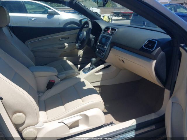 EOS 2010 Front Door Trim Panel 8007247 - Image 5