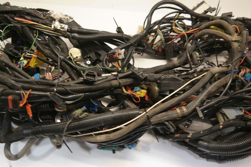 1992 CADILLAC ALLANTE ENGINE FUSE BOX AND WIRING HARNESS OEM UNDER THE