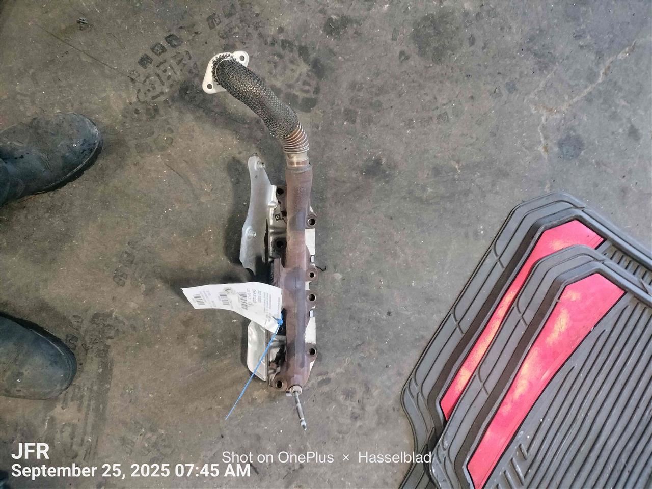 RIGHT EXHAUST MANIFOLD OEM 14-18 DODGE RAM1500 1YR WRNTY 68247778AB - Image 1