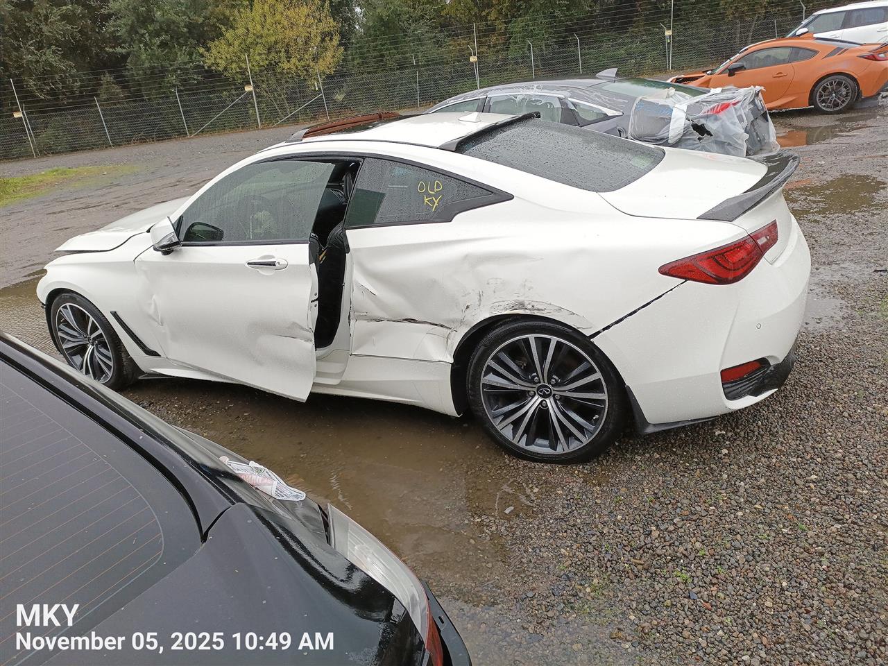 Q60 2020 Front Door Trim Panel 8004777 - Image 5