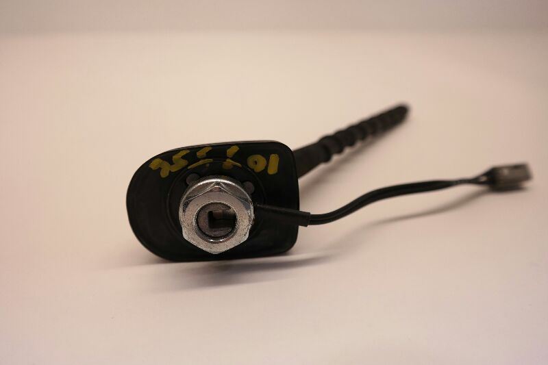 2014 Nissan Versa Hatchback Antenna Black eBay