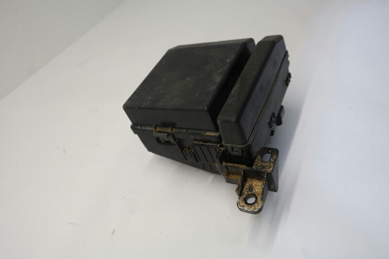 01 02 03 04 05 06 07 08 MITSUBISHI ECLIPSE Fuse Box Engine Compartment