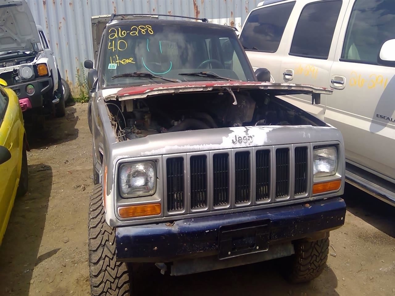 2001 JEEP Cherokee