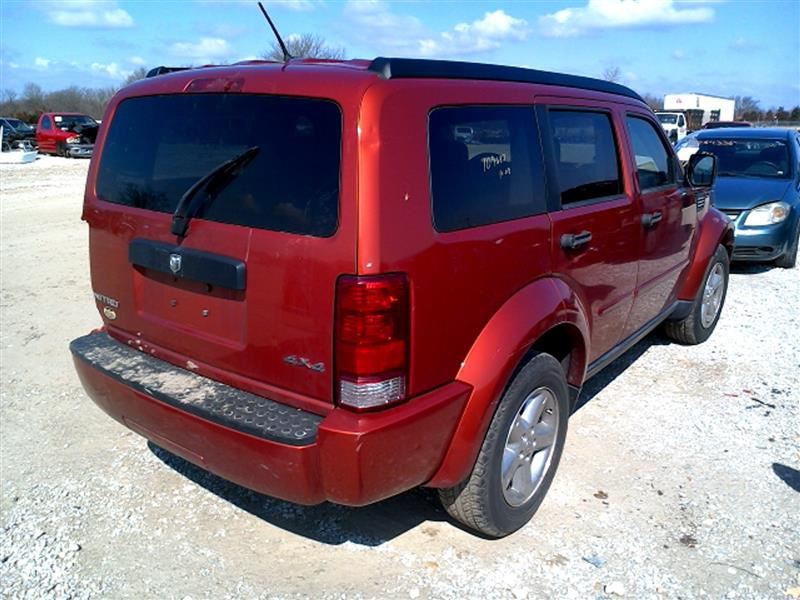 2005 jeep grand cherokee gas tank size