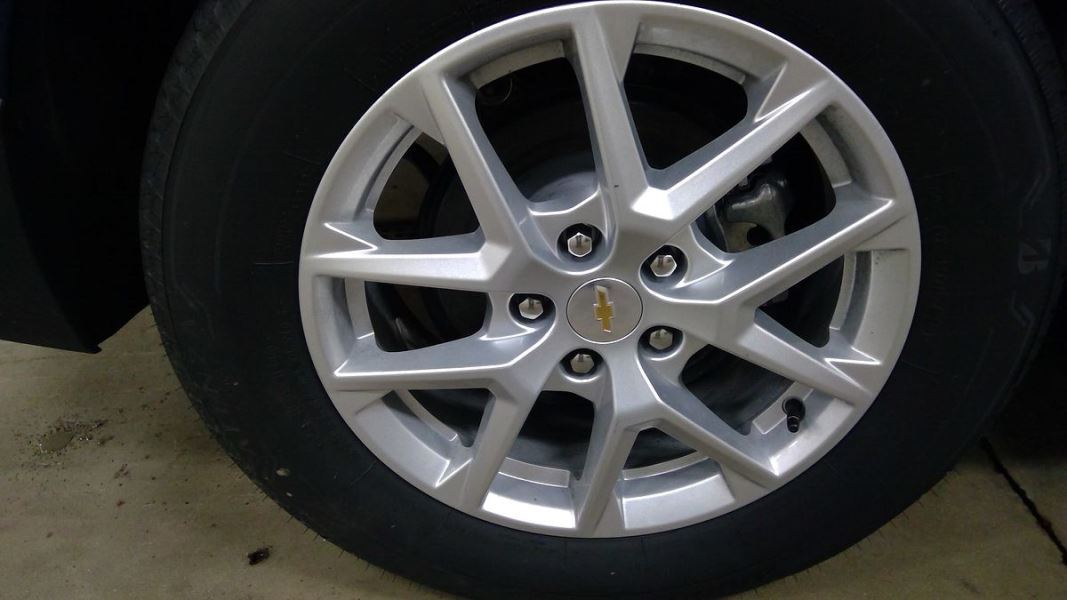 EQUINOX③ 2018 Chevrolet Equinox, LT | 2GNAXJEV1J6176663 | BidCars