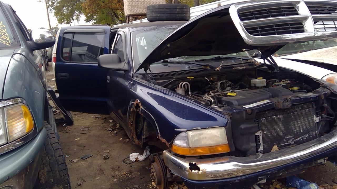 2003 DODGE Dakota