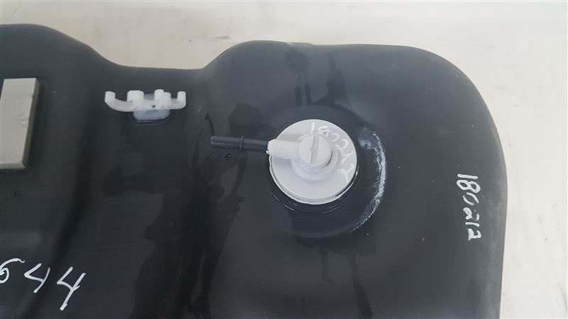 Fuel Tank With Capless Filler Neck 18.6 Gallons OEM 10 11 12 Lincoln