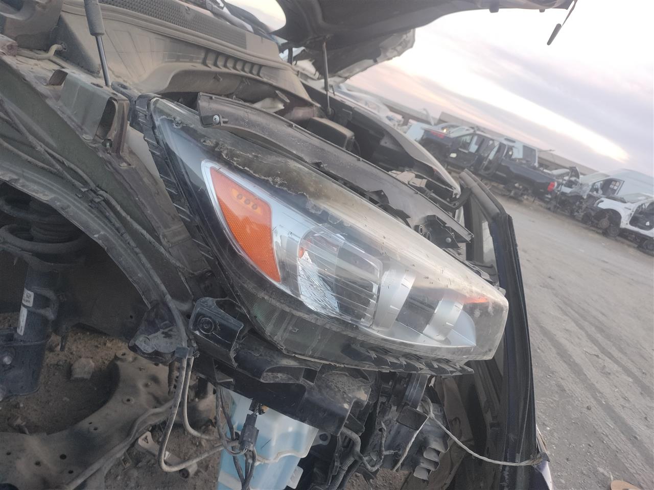 RIGHT HEADLAMP ASSEMBLY OEM 16-18 KIA SORENTO 1YR WRNTY 92102C6000 - Image 2