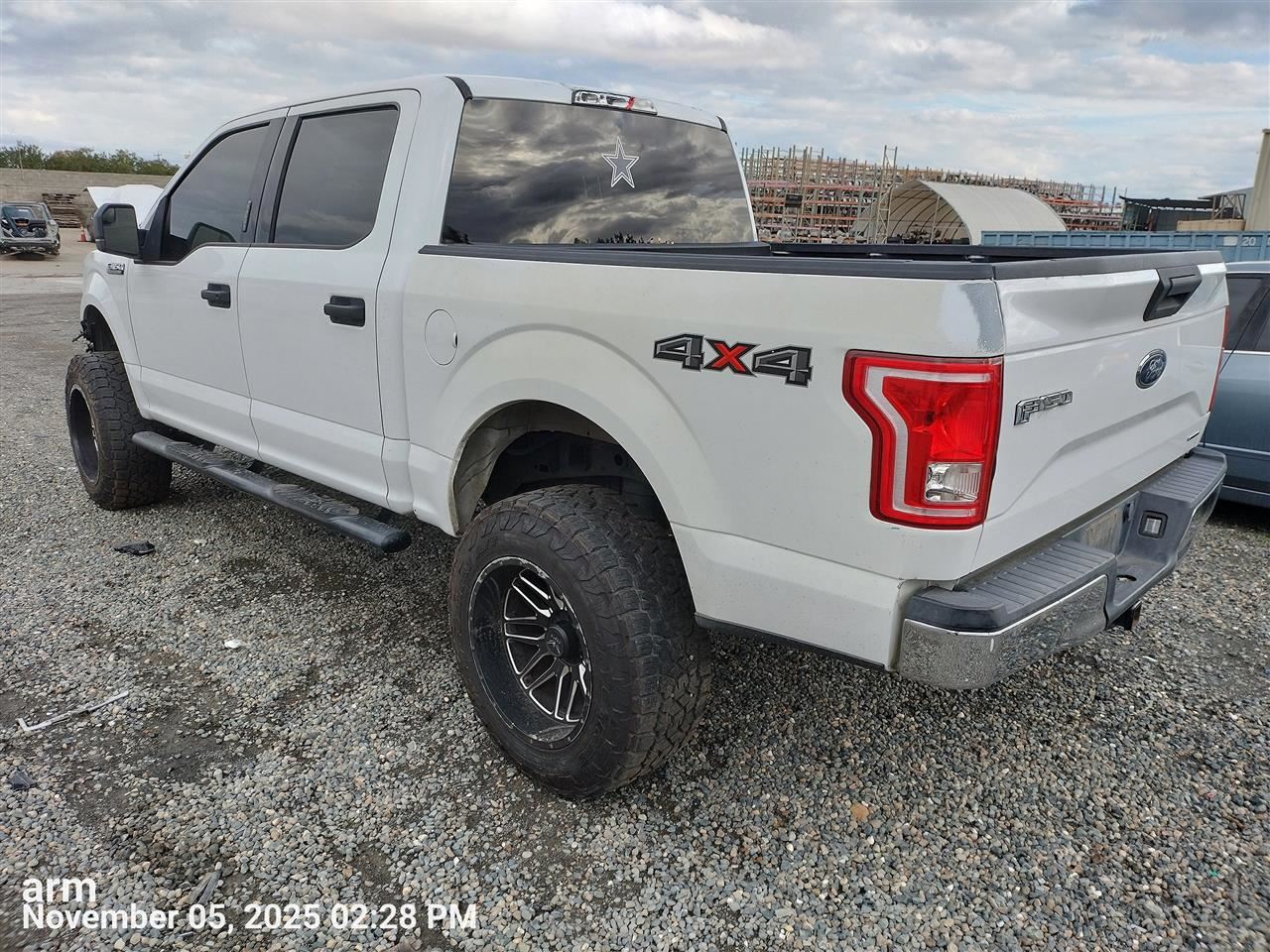 LEFT BLK REAR HEADREST OEM 2015 FORD F150 - Image 4