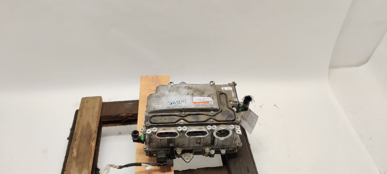 VOLTAGE CONVERTER/CONTROL MODULE G92A076020 2011 LEXUS CT200H - Image 2