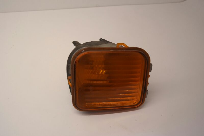 06 07 08 09 10 HUMMER H3 PASSENGER RIGHT PARKING LAMP TURN SIGNAL LIGHT