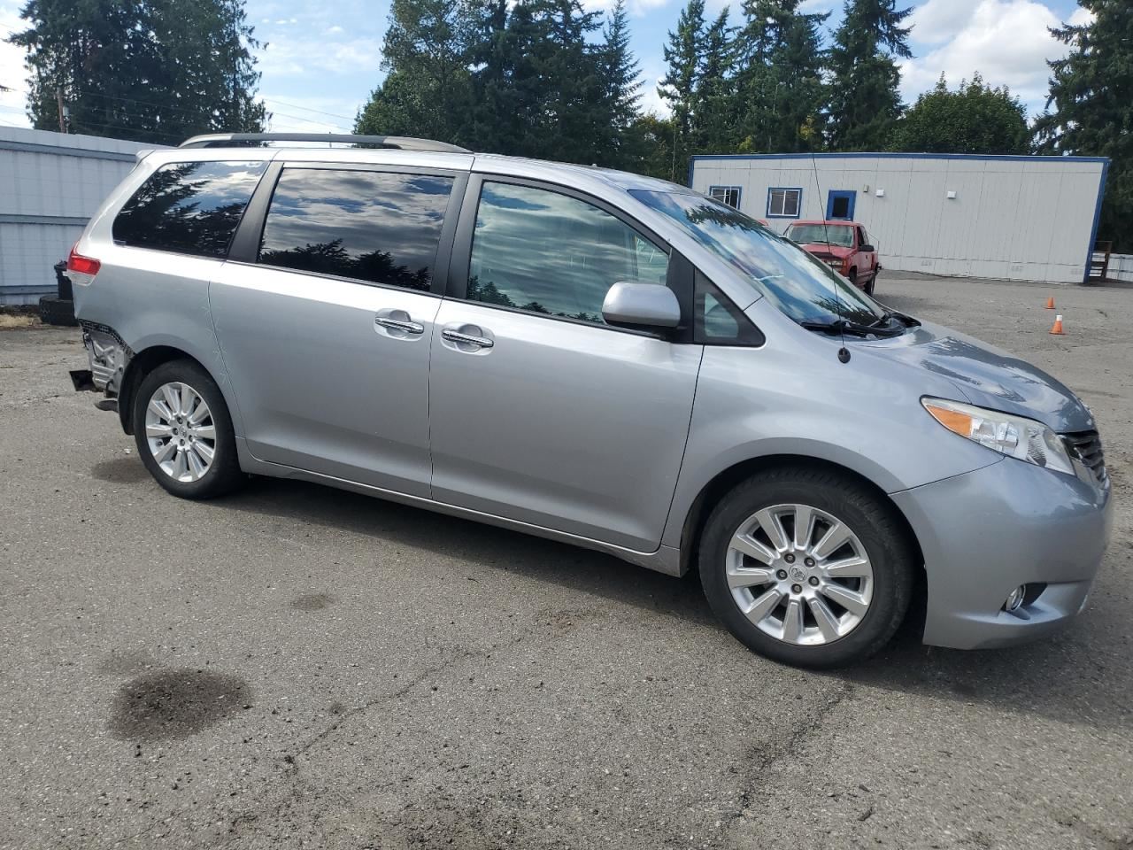 DASH WIRE HARNESS 8214108631 2013 TOYOTA SIENNA - Image 4