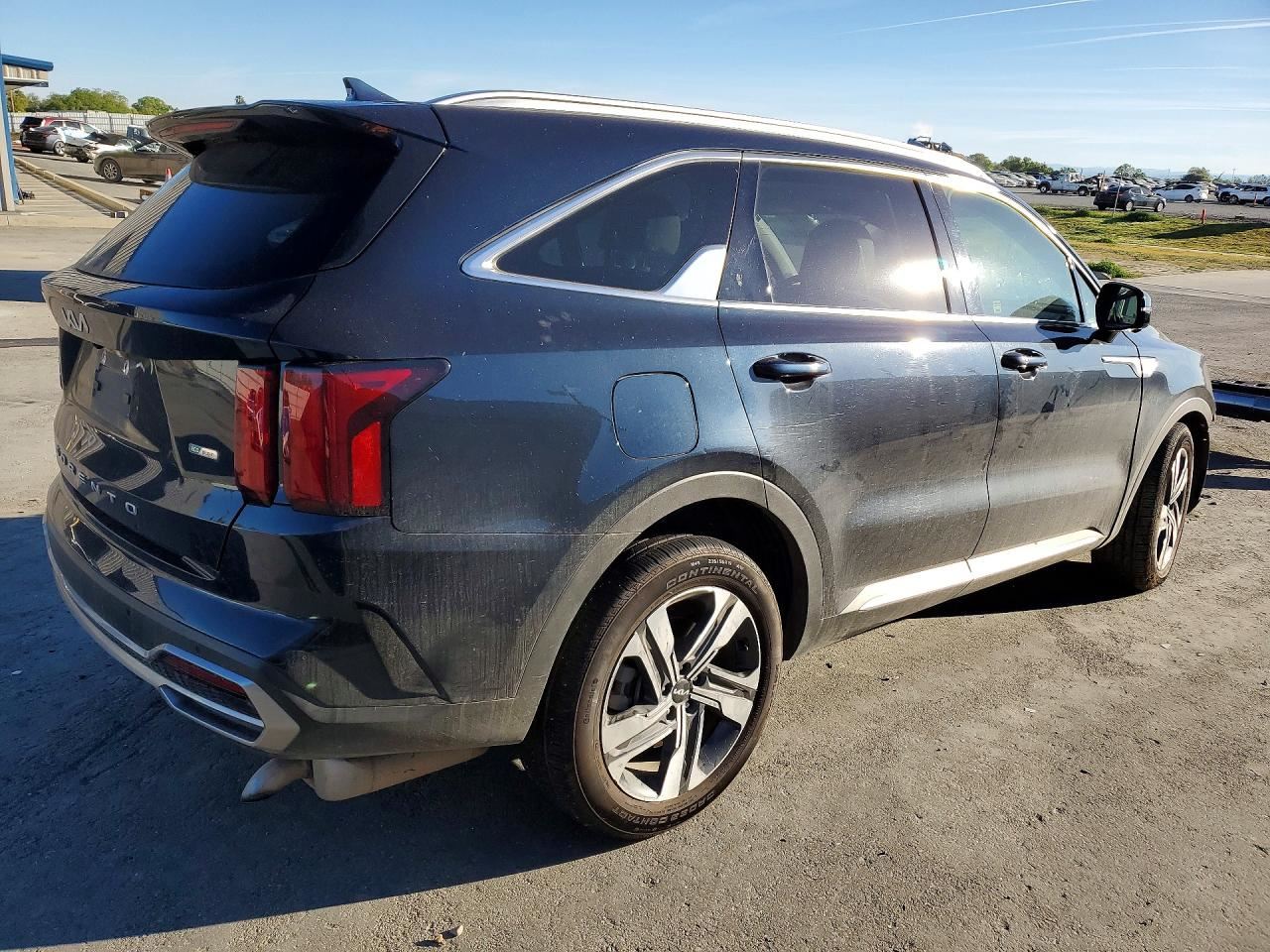 SORENTO   2022 Headrest 11442668 - Image 4