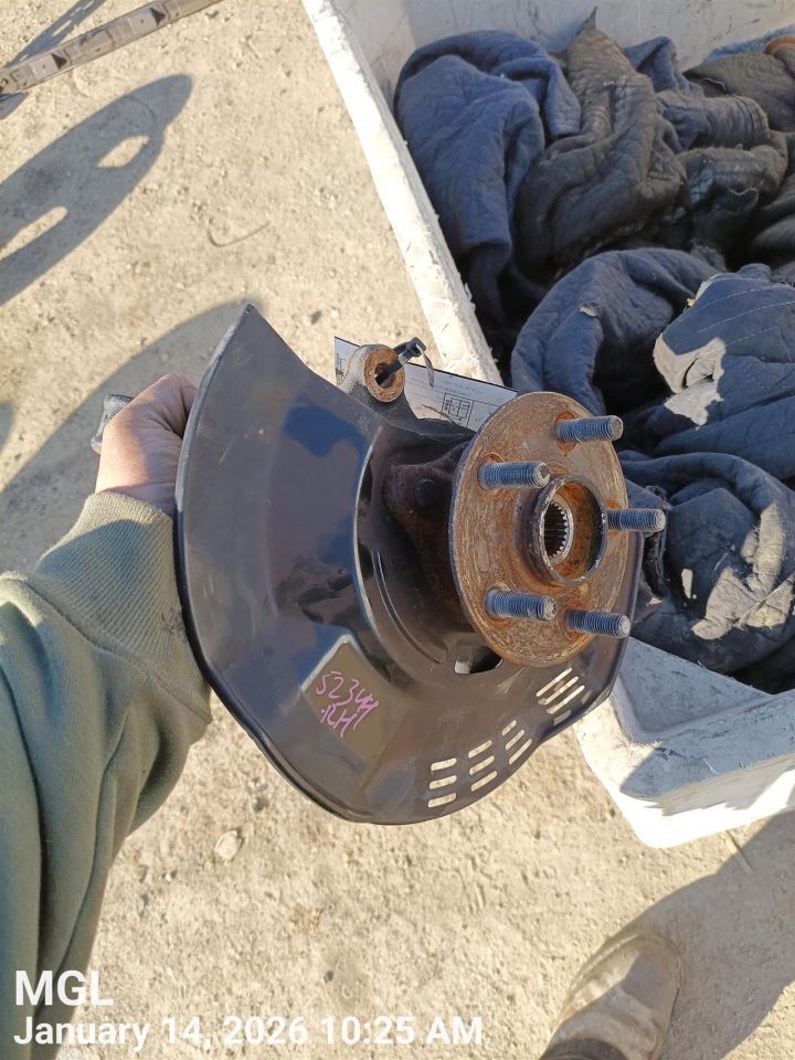 RIGHT FRONT SPINDLE KNUCKLE OEM 19-25 TOYOTA COROLLA - Image 3