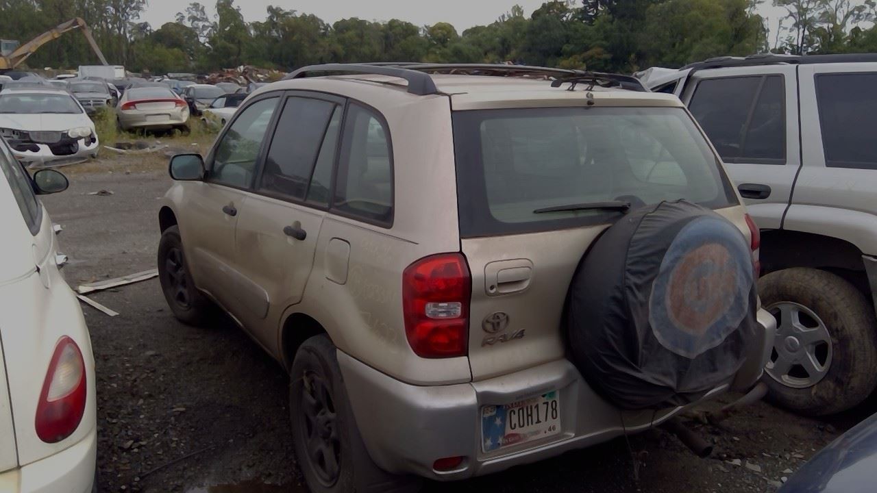2004 TOYOTA Rav4