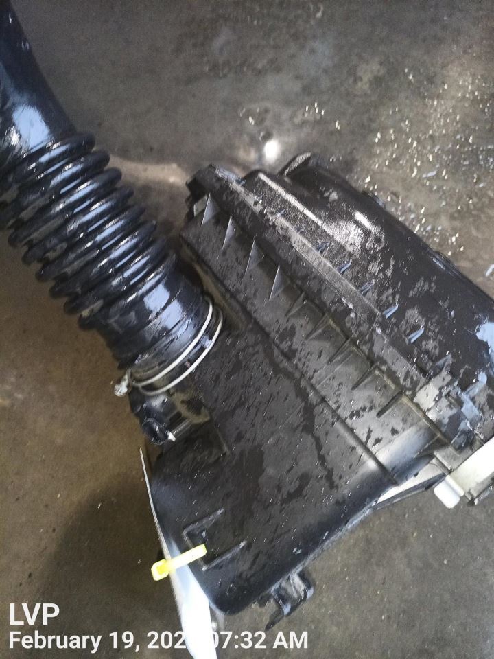 AIR CLEANER BOX OEM 09-19 TOYOTA COROLLA - Image 2