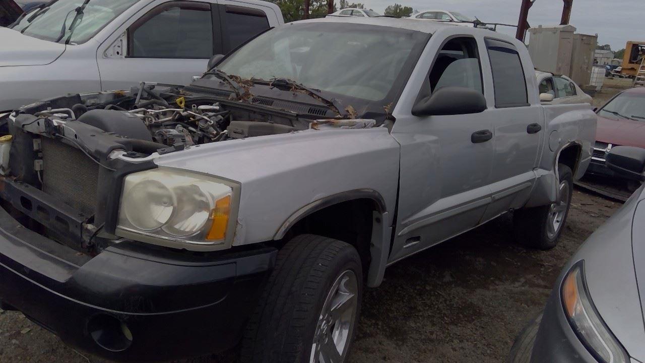 2006 DODGE Dakota