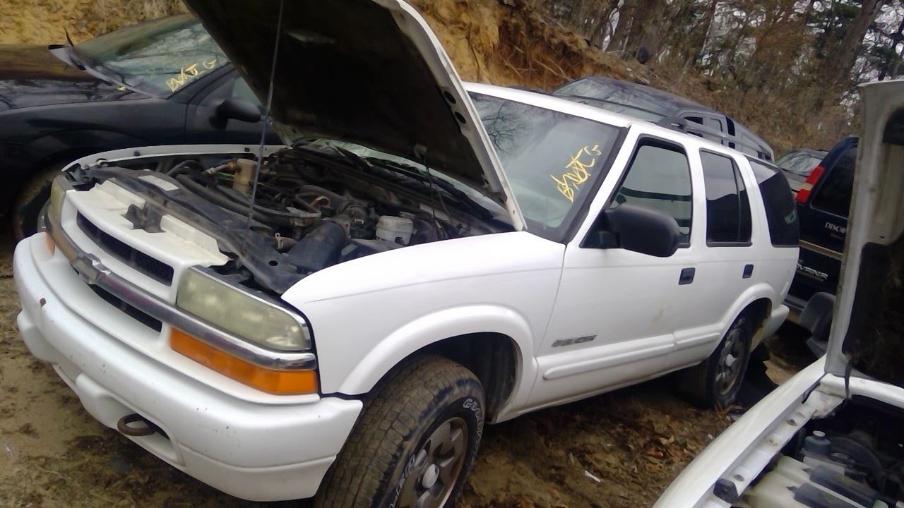 2004 CHEVROLET Blazer