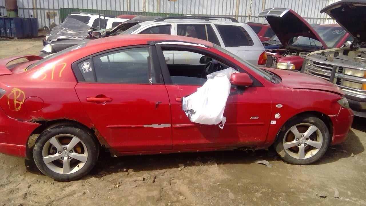 2004 MAZDA Mazda3