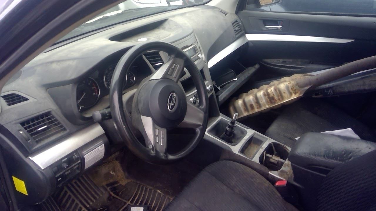 2011 SUBARU Legacy