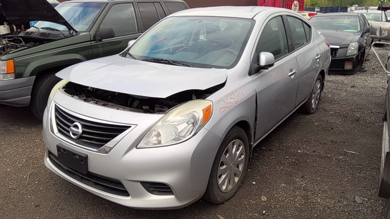 2014 NISSAN Versa