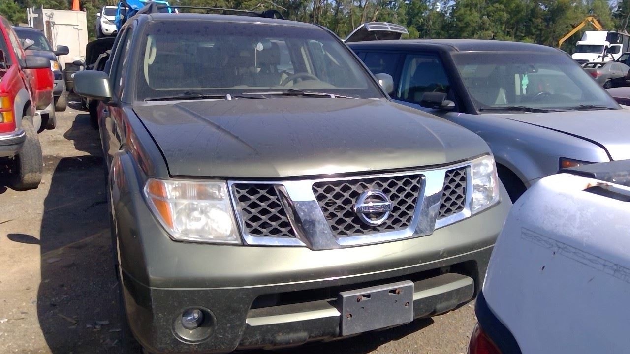 2005 NISSAN Pathfinder