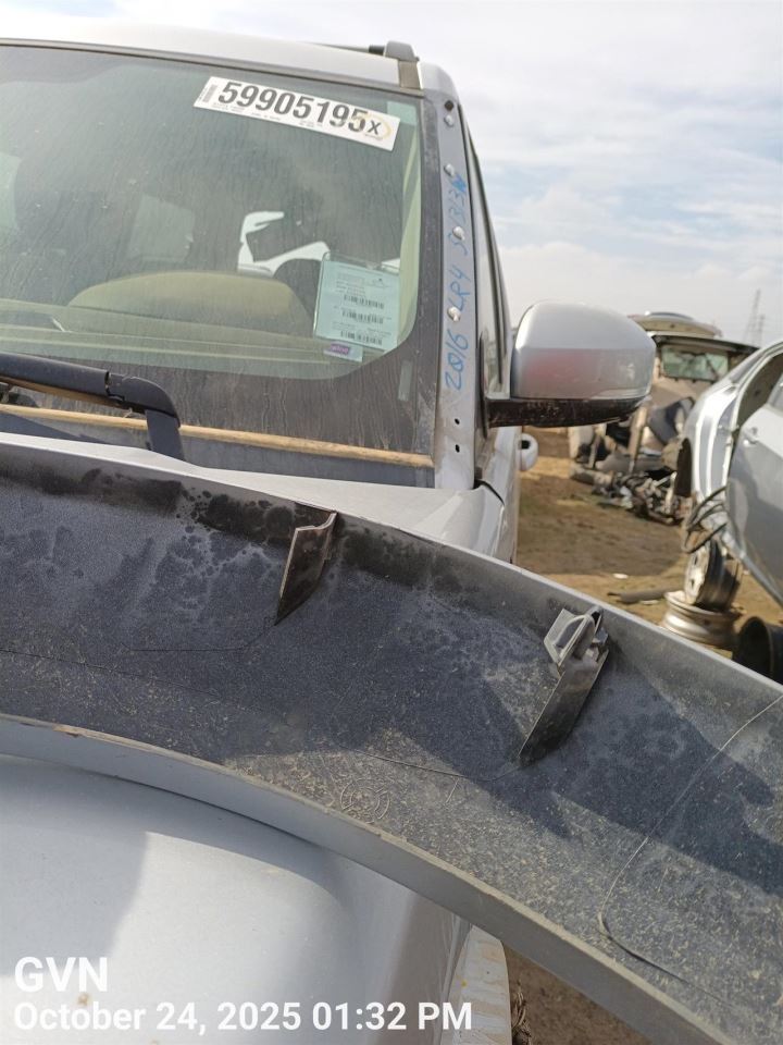 LEFT FENDER FLARE/EXT OEM 2016 LAND ROVER LR4 - Image 4