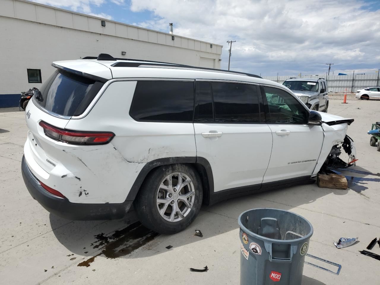 GRANDCHER 2022 Third Seat Station Wagon Van 6325146 - Image 3