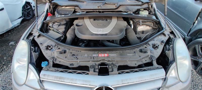 Radiator Condenser Fan Motor Assy 1645000593 Fits 06 Mercedes Benz R350 W251 OEM - Image 5
