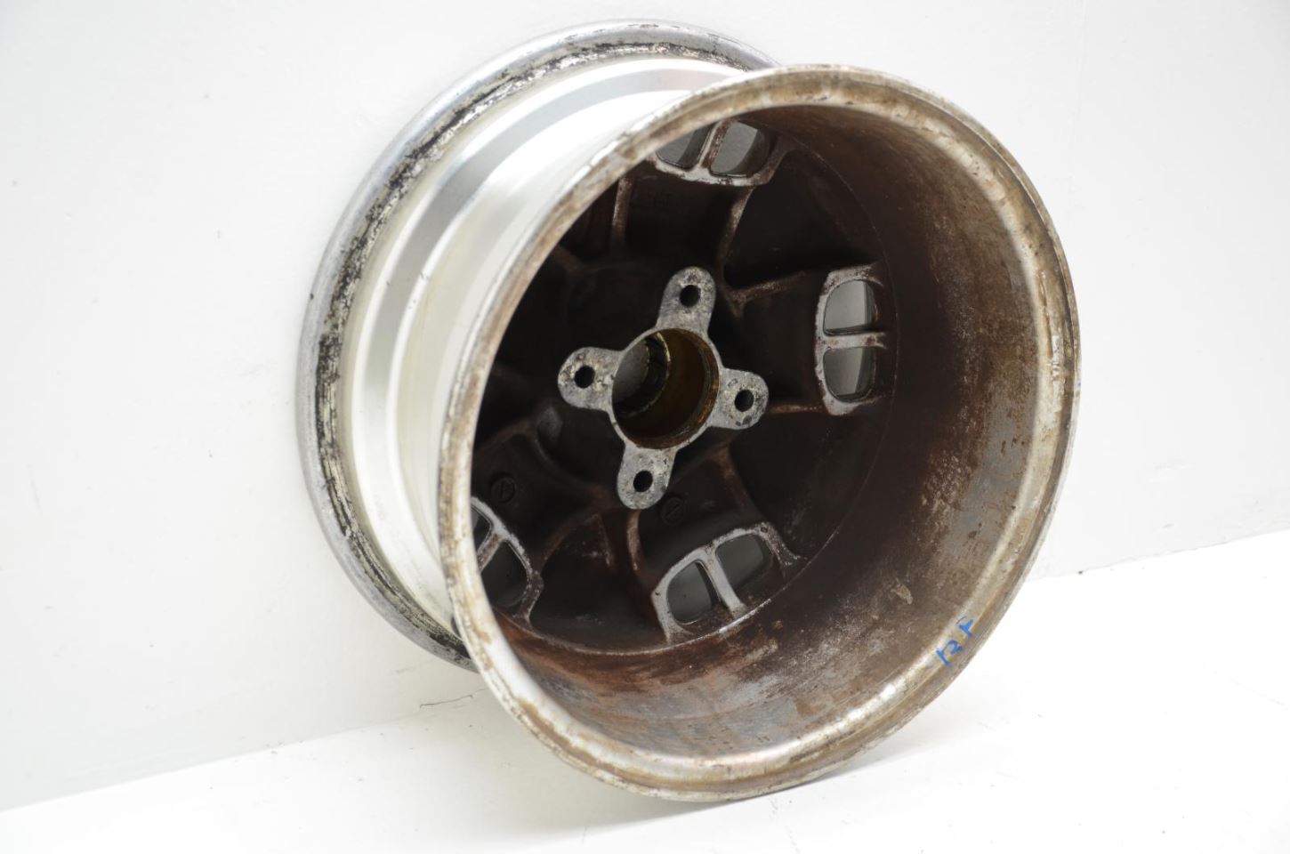 1984-1985 Nissan 300ZX Z31 2+0 15x6-1/2 Inch Aluminum 4 Stud