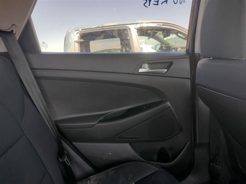 2016-2021   Hyundai Tucson Black Right Front Seat Belt Assy 88841D3000TRY OEM.   - Image 4