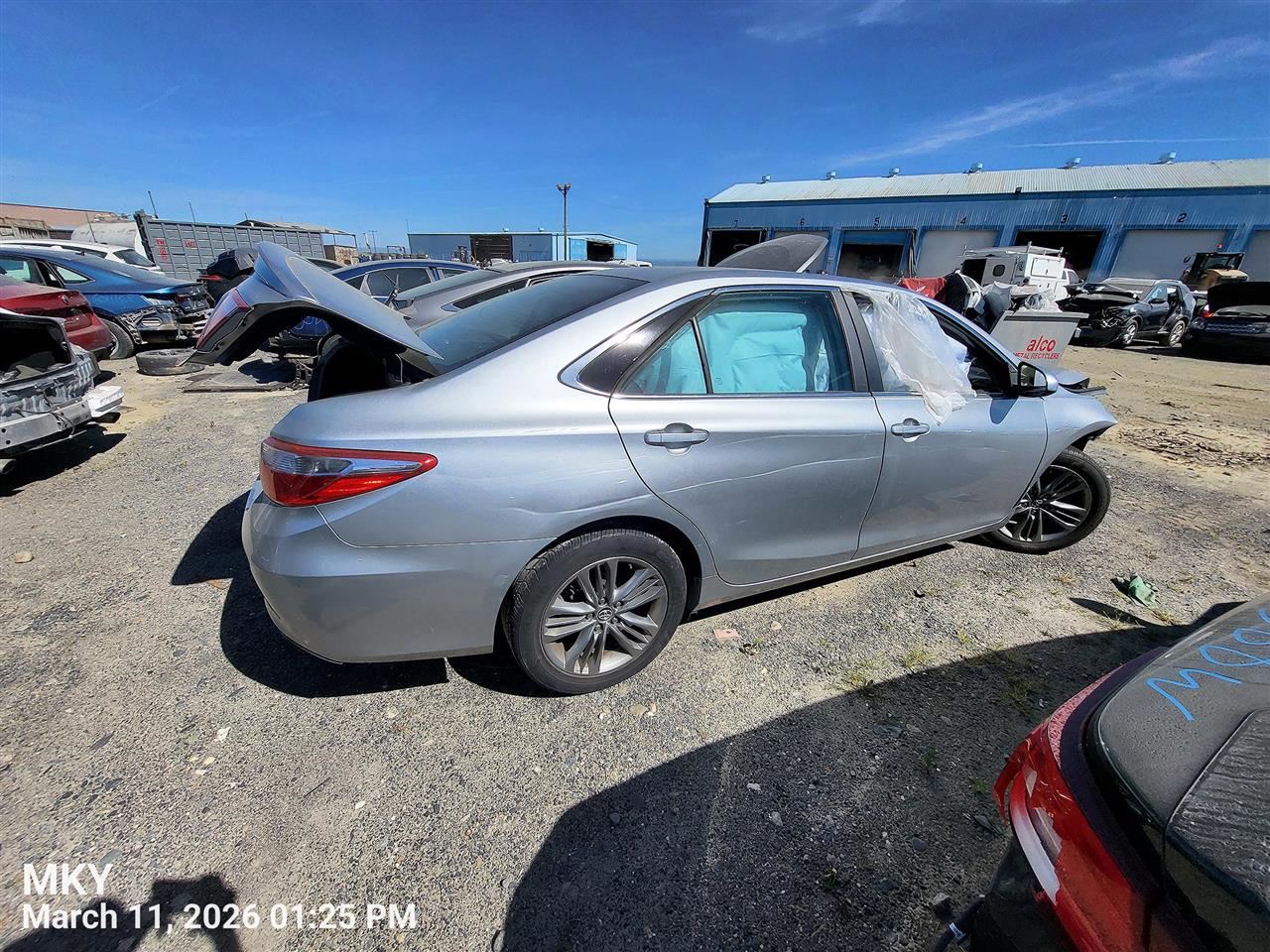 LEFT BLK FRONT HEADREST OEM 2017 TOYOTA CAMRY 7191006610C1 - Image 3