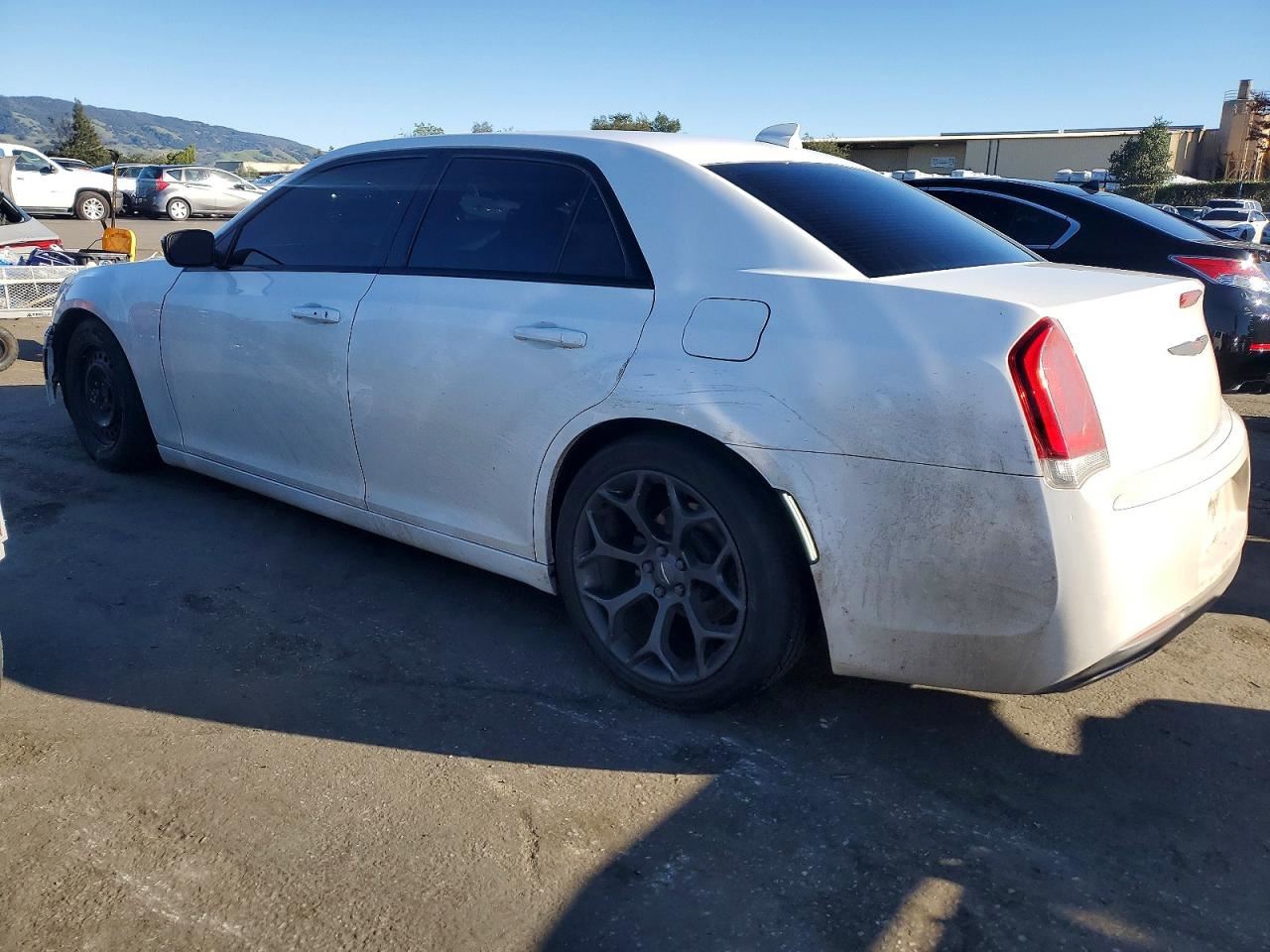 RIGHT BLK FRONT HEADREST OEM 2016 CHRYSLER 300 5ZC14DX9AA - Image 3