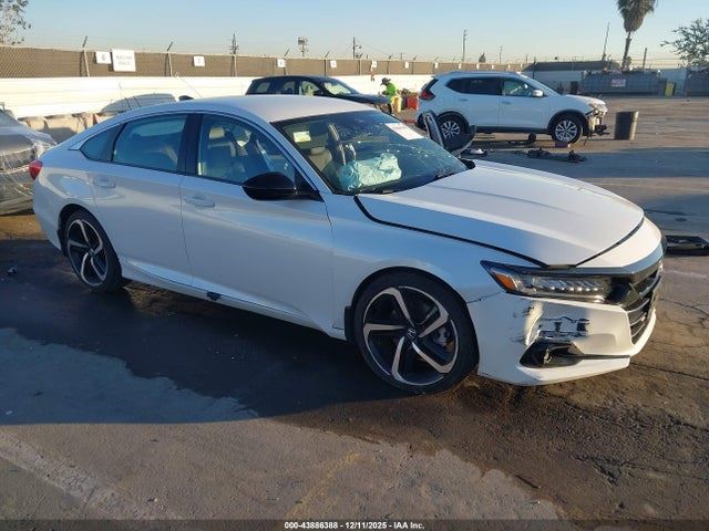 RIGHT BLK REAR HEADREST OEM 2021 HONDA ACCORD 82140TVAL02ZA - Image 2