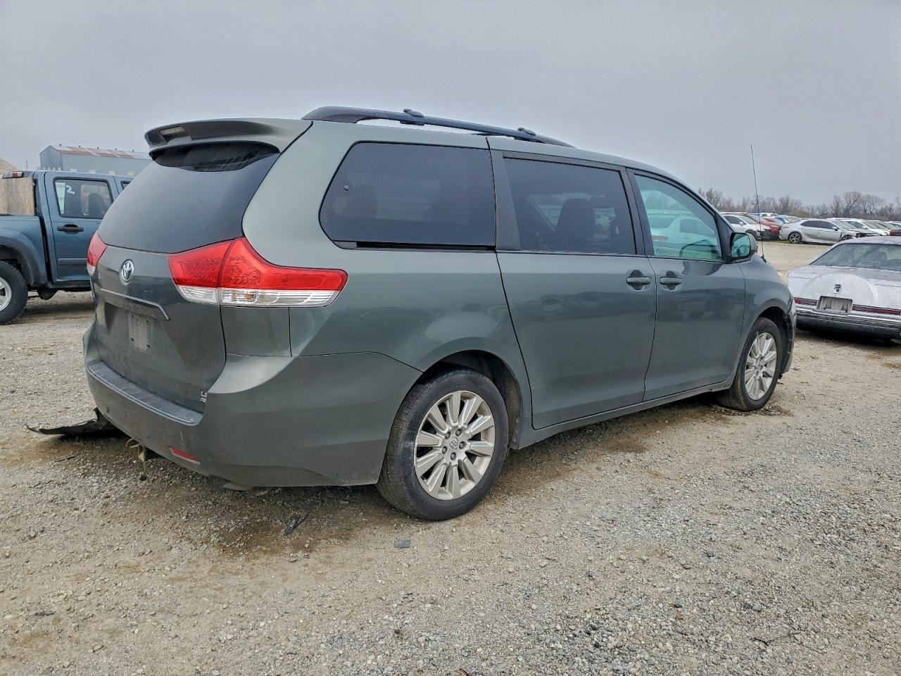 RIGHT TAN HEADREST OEM 2013 TOYOTA SIENNA - Image 3