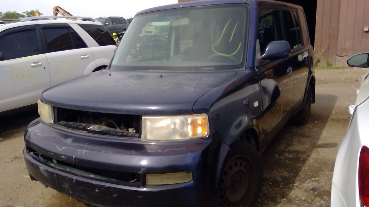 2005 TOYOTA Scion xB