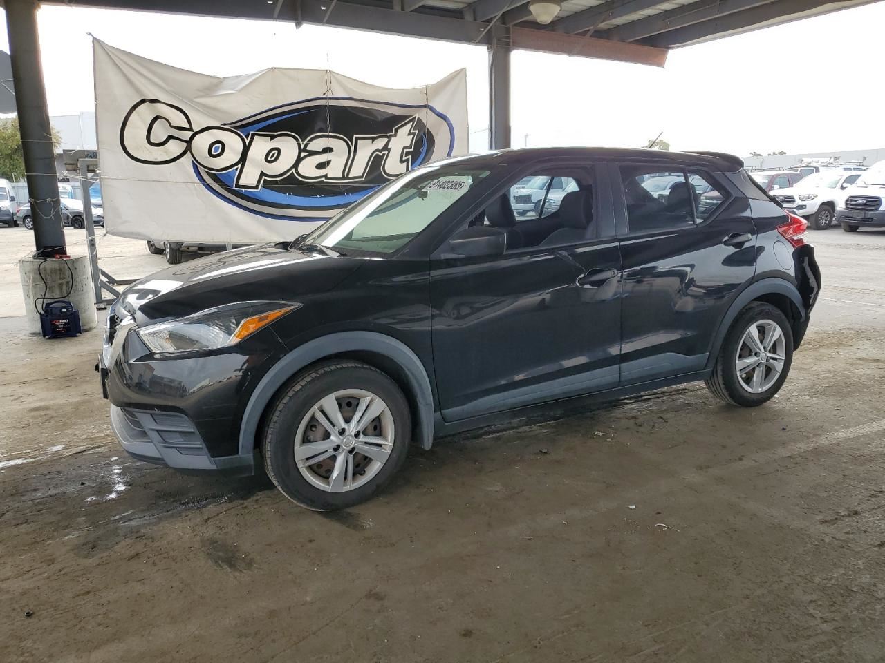 RIGHT BLK REAR HEADREST OEM 2022 NISSAN KICKS 864305RL2A - Image 2