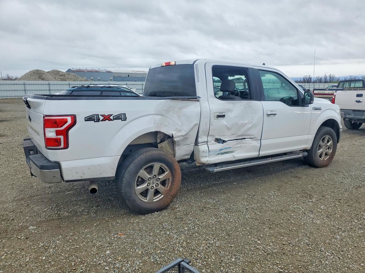 F150      2021 Headrest 11190178 - Image 3