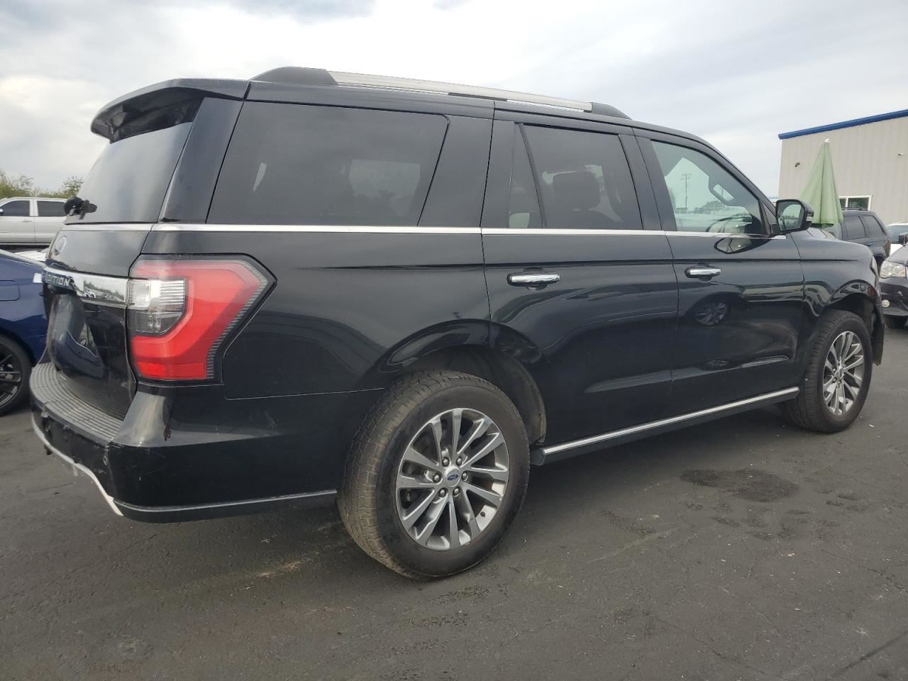 EXPEDITON 2018 Valance Rear 7694185 - Image 4