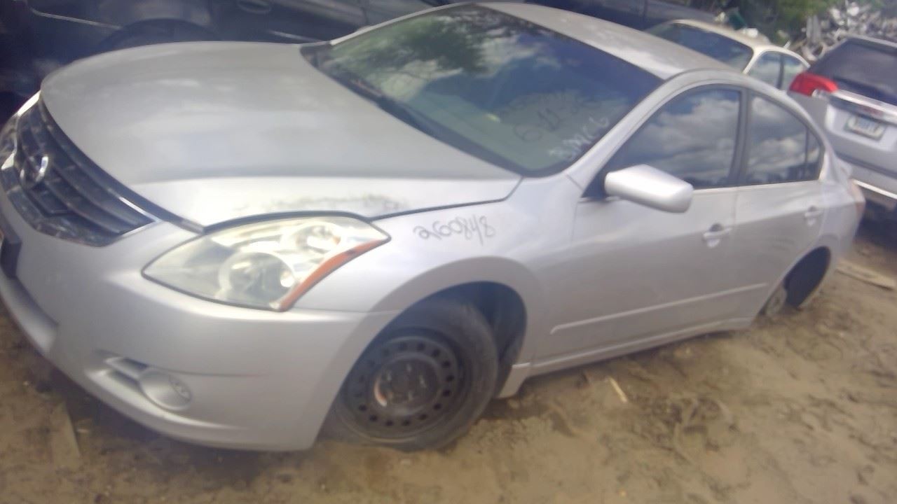 2012 NISSAN Altima