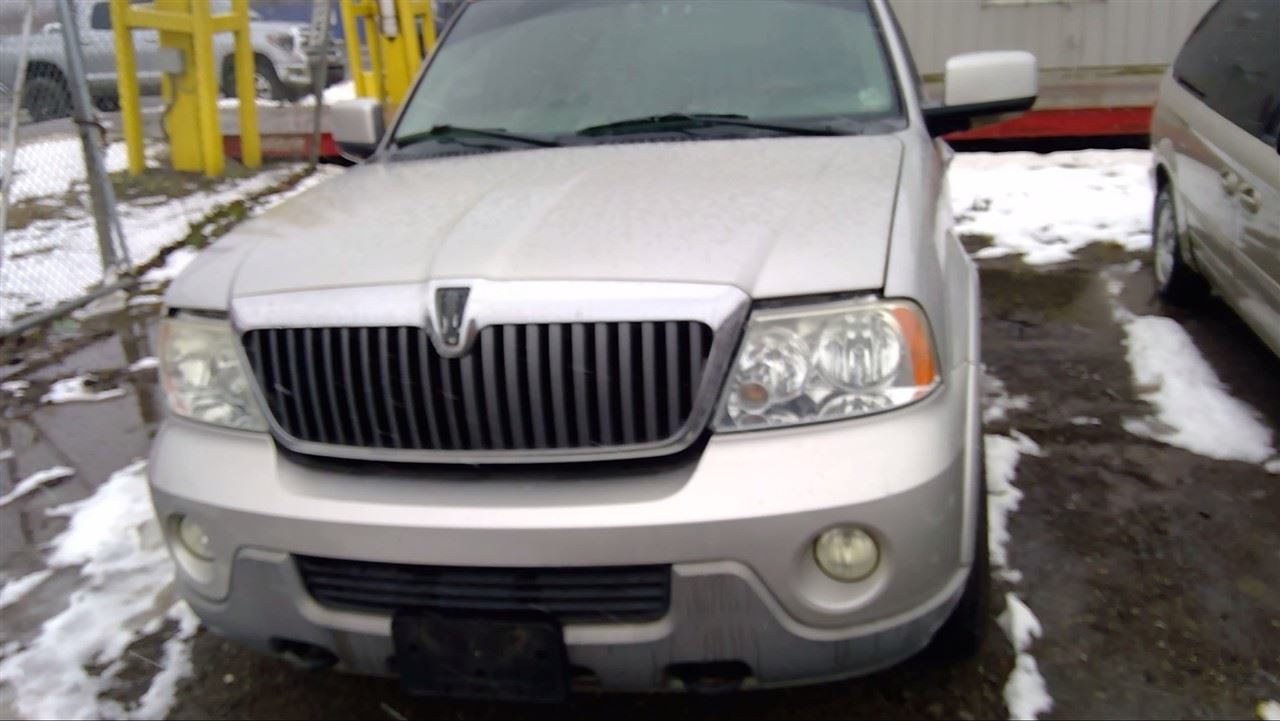 2004 LINCOLN Navigator