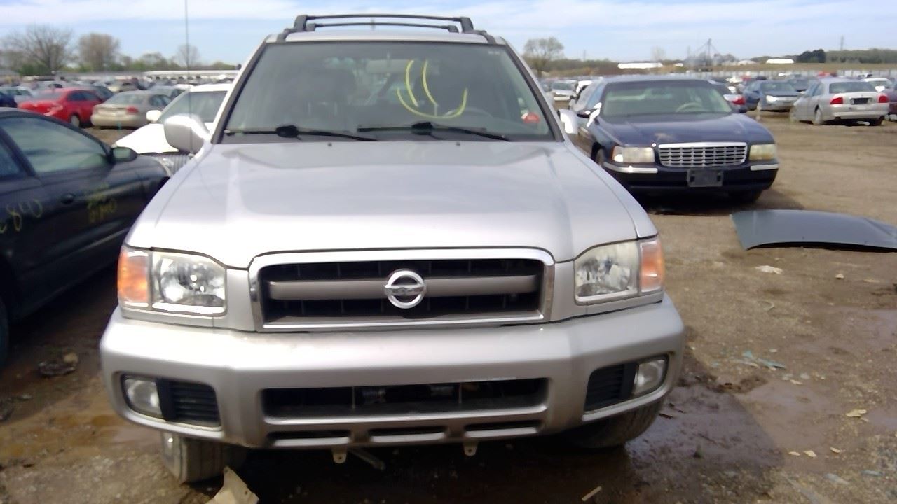 2004 NISSAN Pathfinder